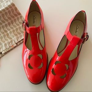 Orla Kiely x Clarks patent leather coral Bobbie Mary Janes 8 1/2 US / 6D UK NEW
